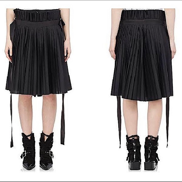 Sacai Poplin Pleated Culottes - Picture 3 of 11